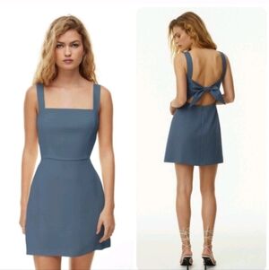 Aritzia Wilfred Aperture tie-back Mini Square Neck dress in blue Sz 10